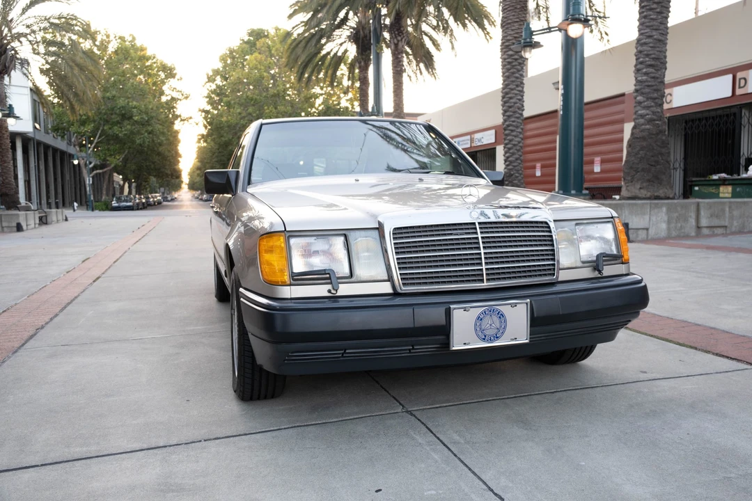1987 Mercedes-Benz W124 E-Class - Image 5 of 31