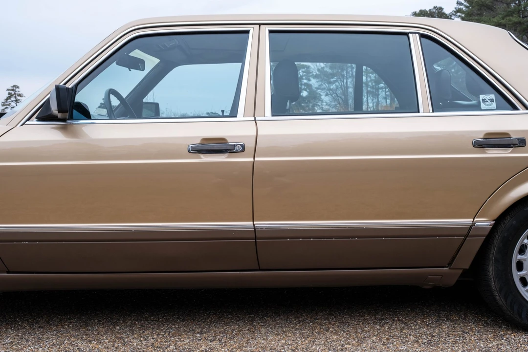 1987 Mercedes-Benz W126 S-Class Sedan - Image 21 of 31