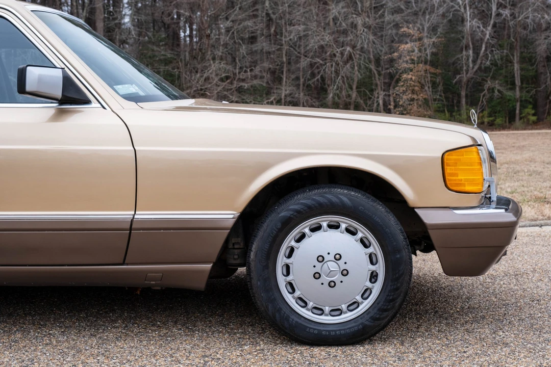 1987 Mercedes-Benz W126 S-Class Sedan - Image 19 of 31