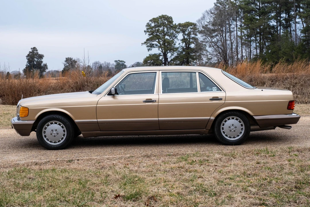 1987 Mercedes-Benz W126 S-Class Sedan - Image 9 of 31