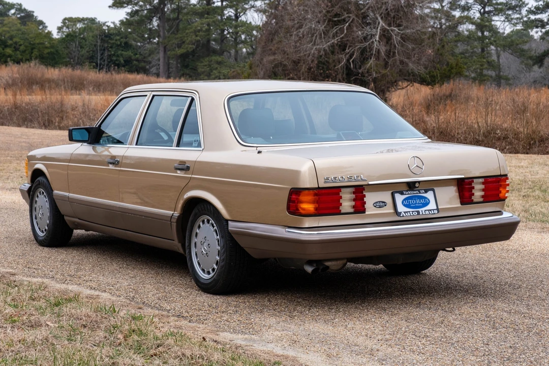 1987 Mercedes-Benz W126 S-Class Sedan - Image 7 of 31