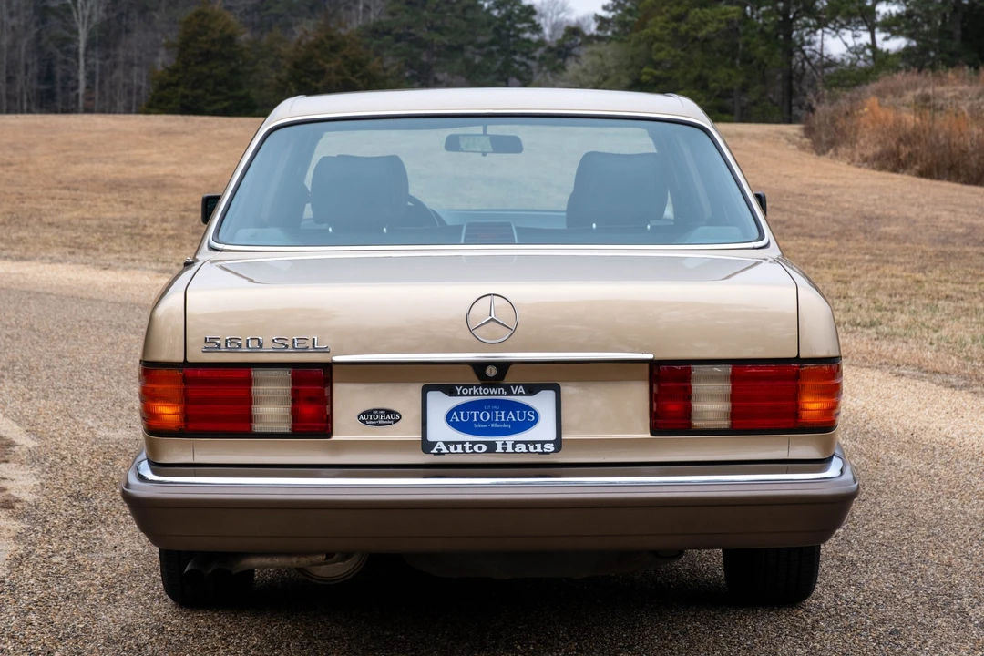 1987 Mercedes-Benz W126 S-Class Sedan - Image 5 of 31