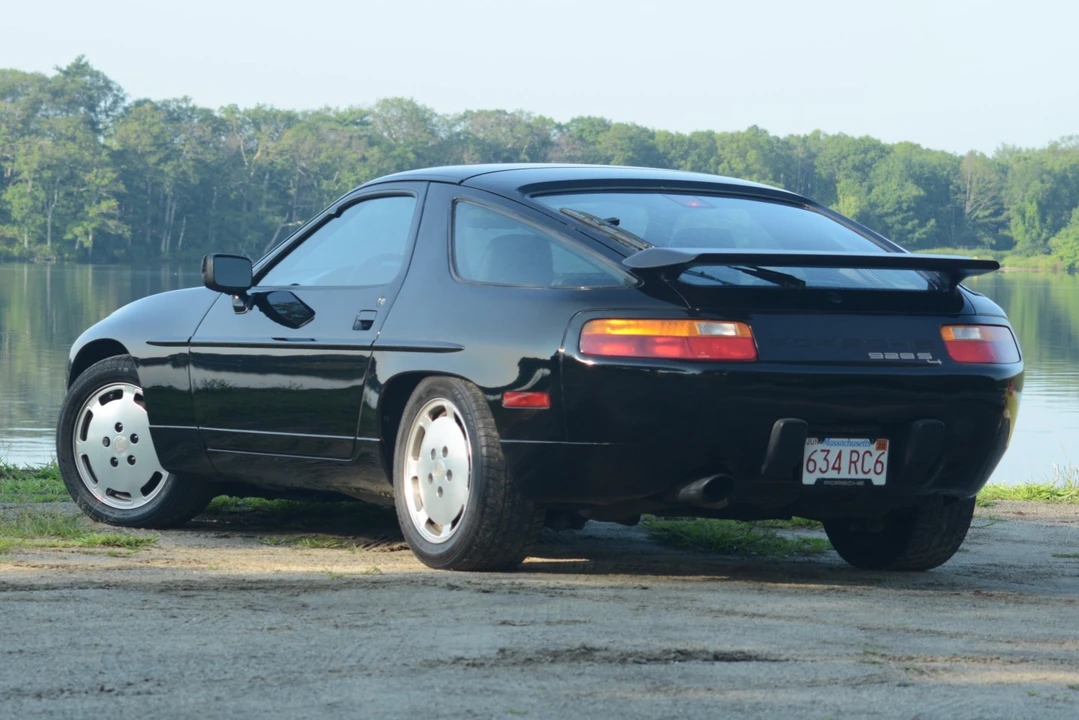 1987 Porsche 928 S4 - Image 9 of 31