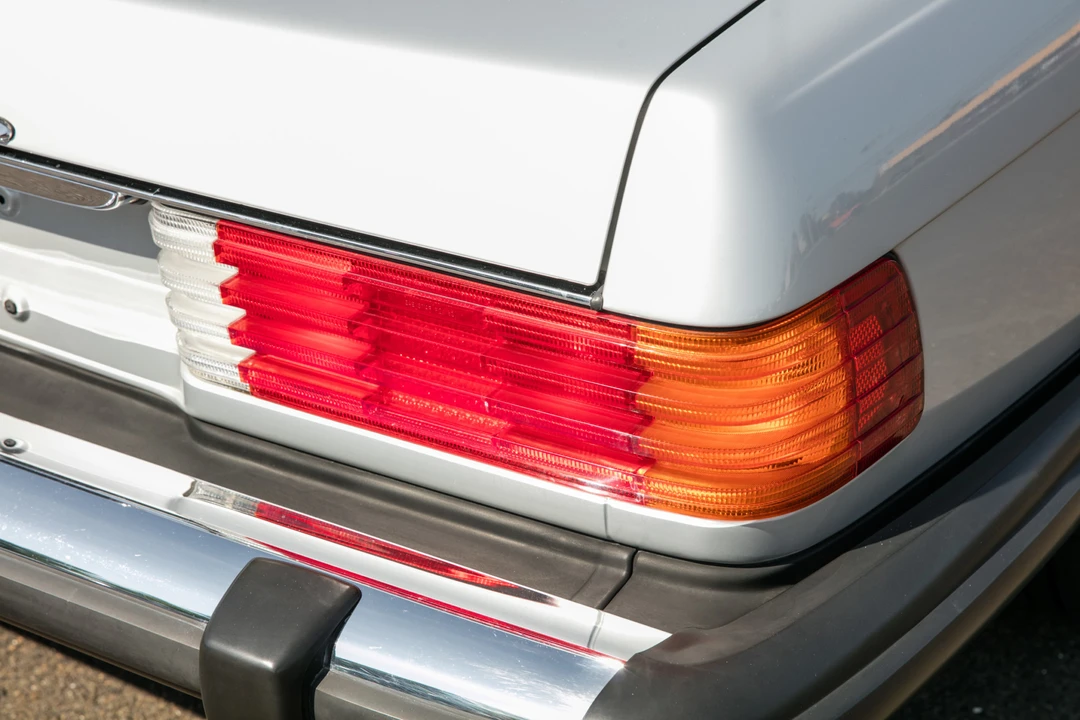 1988 Mercedes-Benz R107 SL-Class - Image 30 of 31