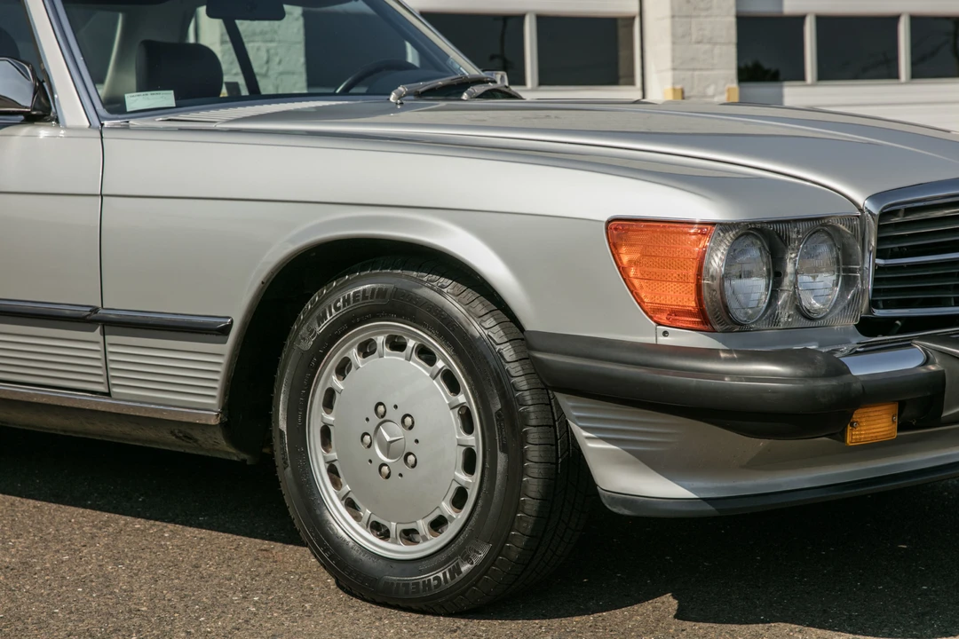 1988 Mercedes-Benz R107 SL-Class - Image 25 of 31