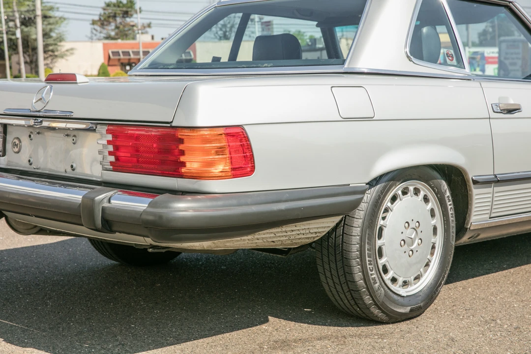 1988 Mercedes-Benz R107 SL-Class - Image 28 of 31