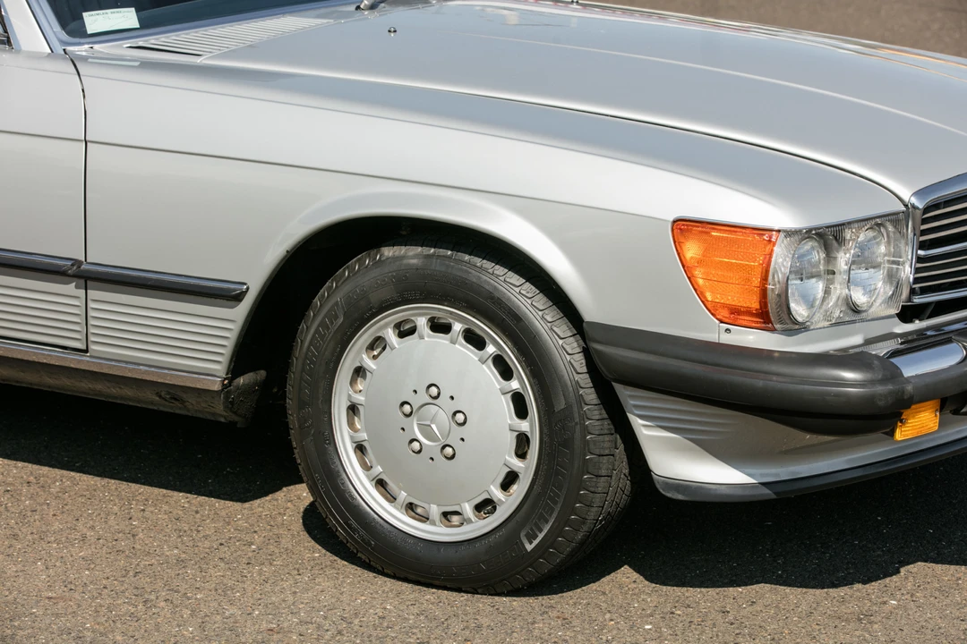1988 Mercedes-Benz R107 SL-Class - Image 26 of 31
