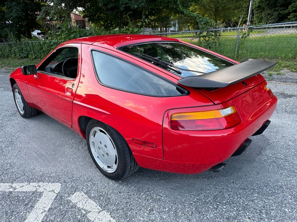 1988 Porsche 928 S4 - Image 10 of 31