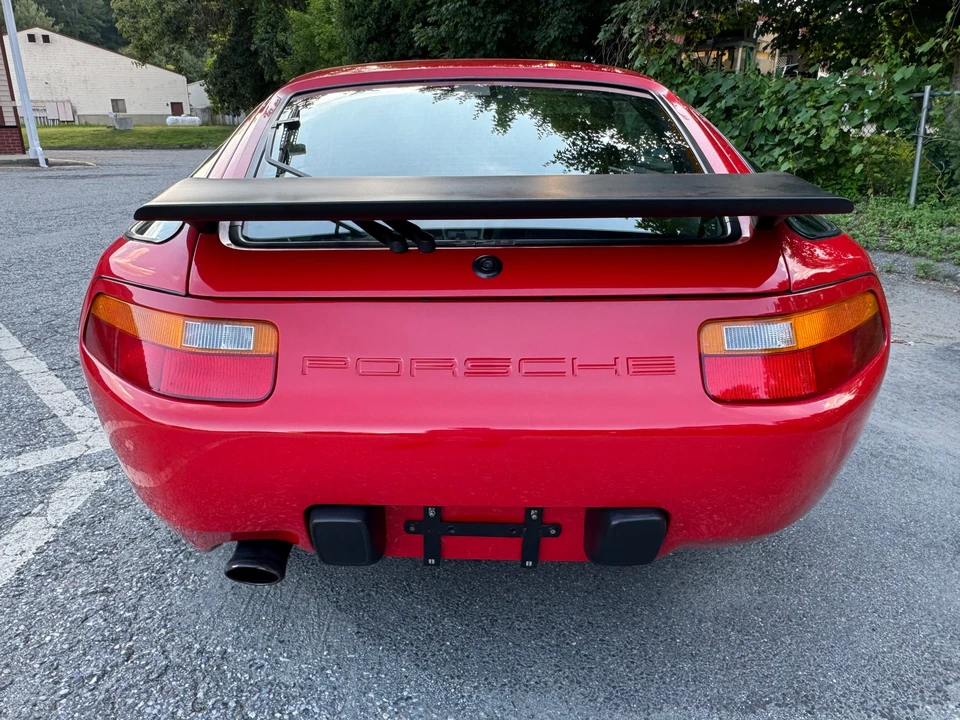 1988 Porsche 928 S4 - Image 14 of 31