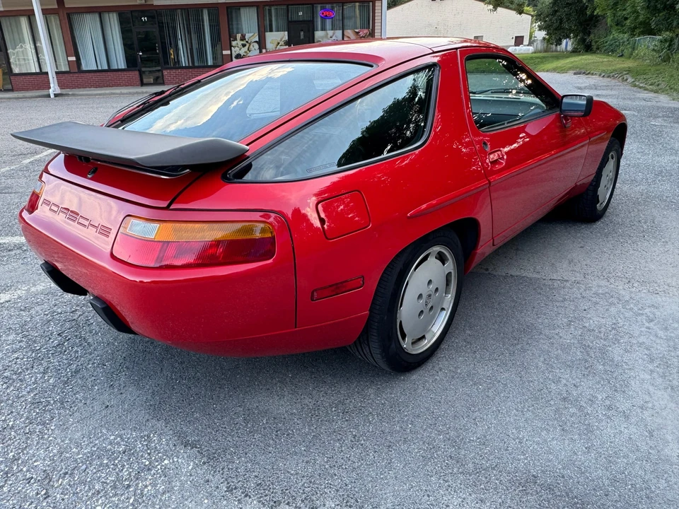 1988 Porsche 928 S4 - Image 19 of 31