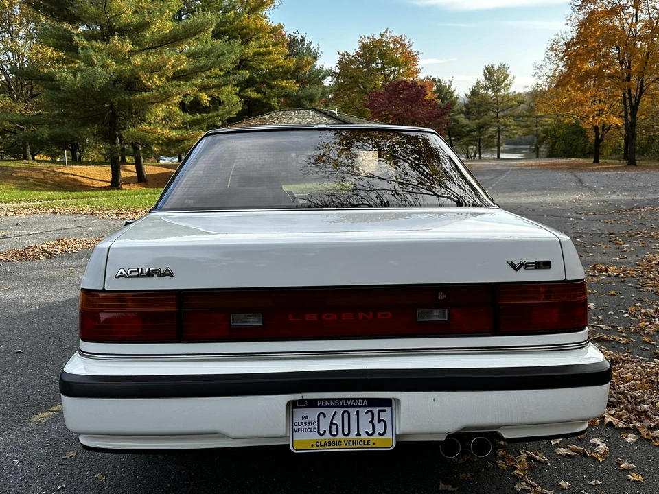1989 Acura Legend 1st Gen - Image 20 of 31