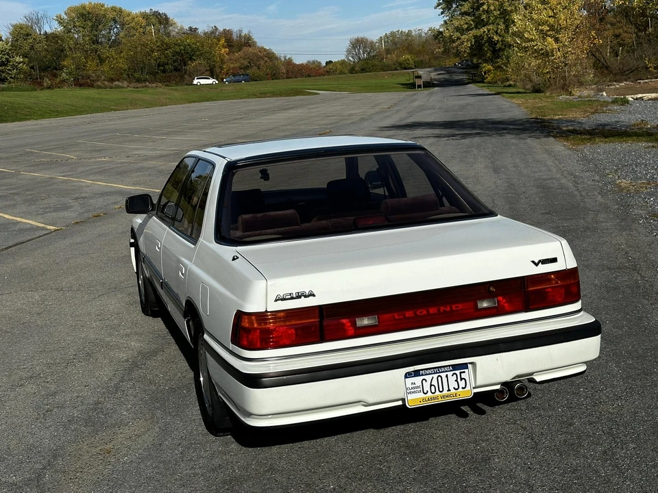 1989 Acura Legend 1st Gen - Image 5 of 31