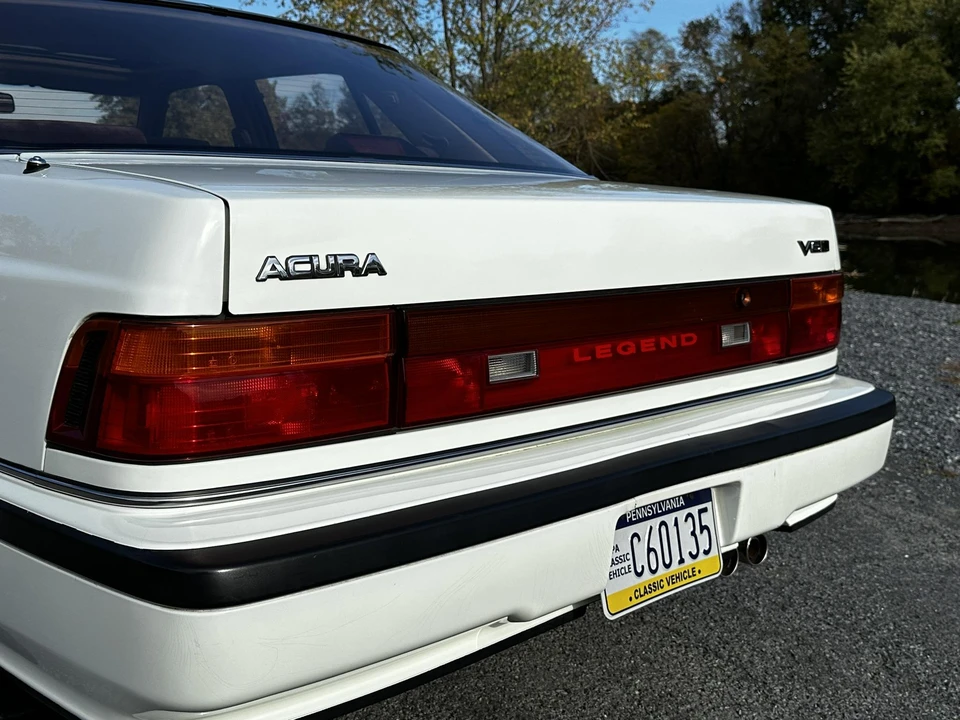 1989 Acura Legend 1st Gen - Image 30 of 31