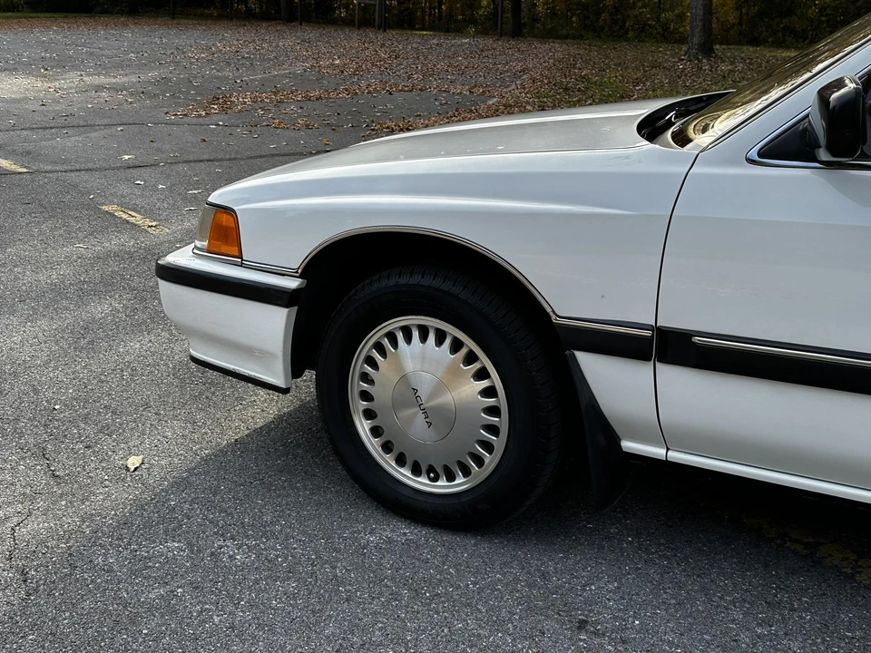 1989 Acura Legend 1st Gen - Image 27 of 31