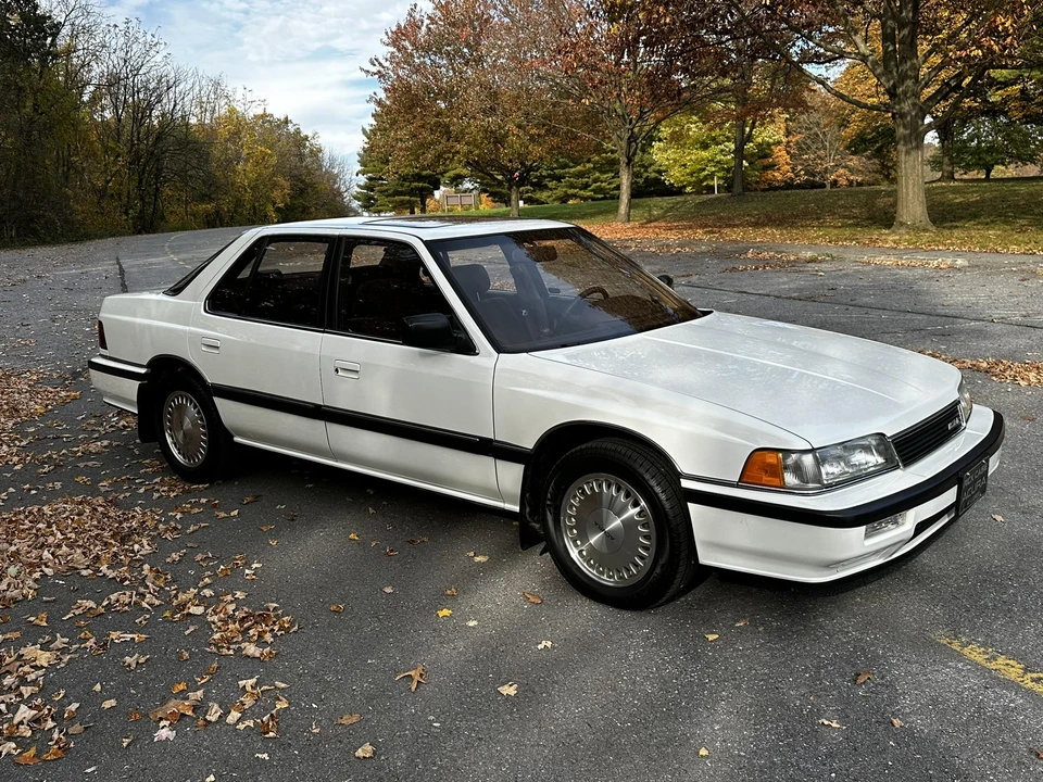 1989 Acura Legend 1st Gen - Image 24 of 31