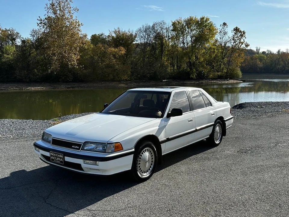 1989 Acura Legend 1st Gen - Image 3 of 31