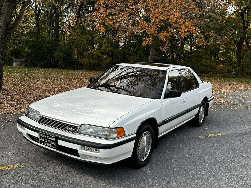 1989 Acura Legend 1st Gen - Image 16 of 31