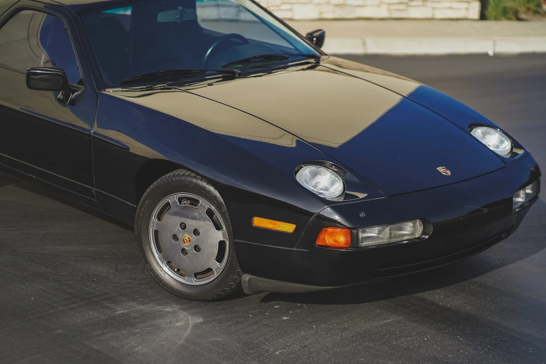 1989 Porsche 928 S4 - Image 19 of 31