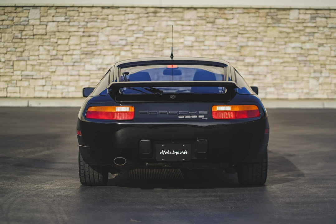 1989 Porsche 928 S4 - Image 10 of 31