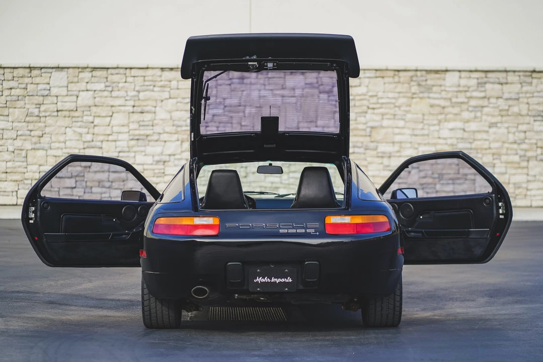 1989 Porsche 928 S4 - Image 18 of 31