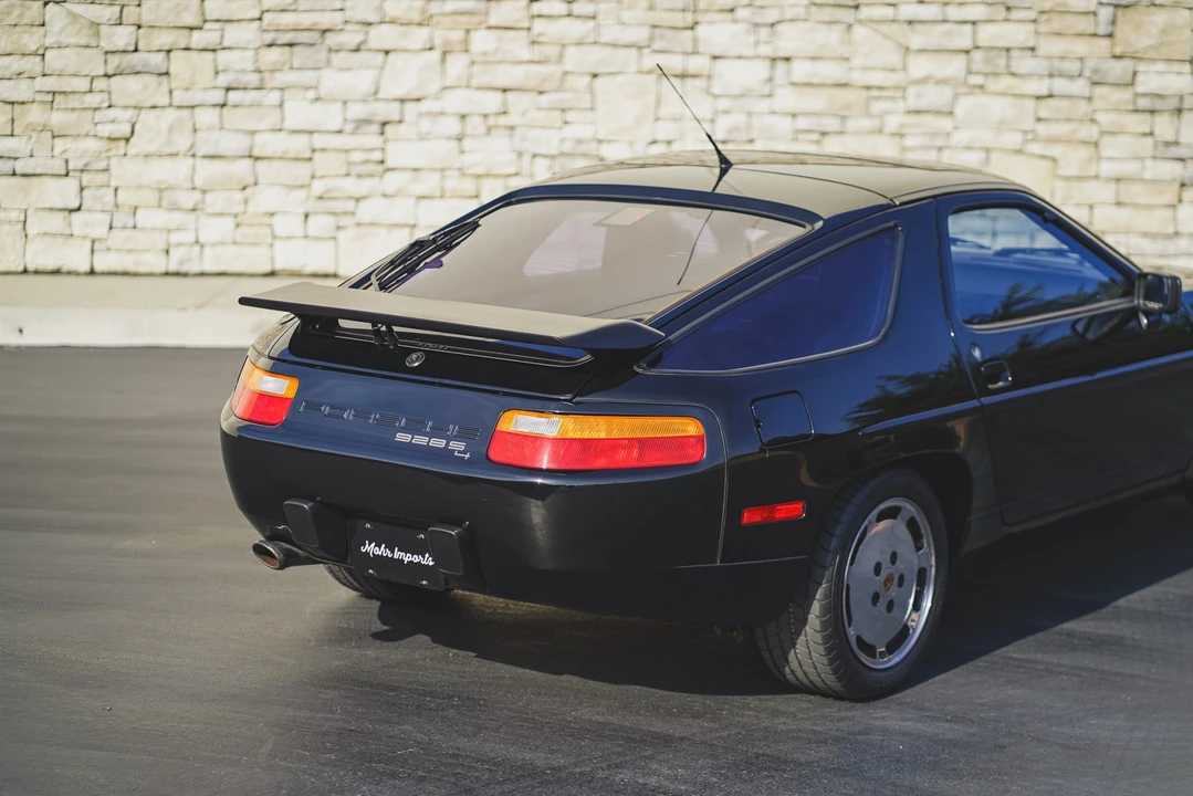 1989 Porsche 928 S4 - Image 30 of 31