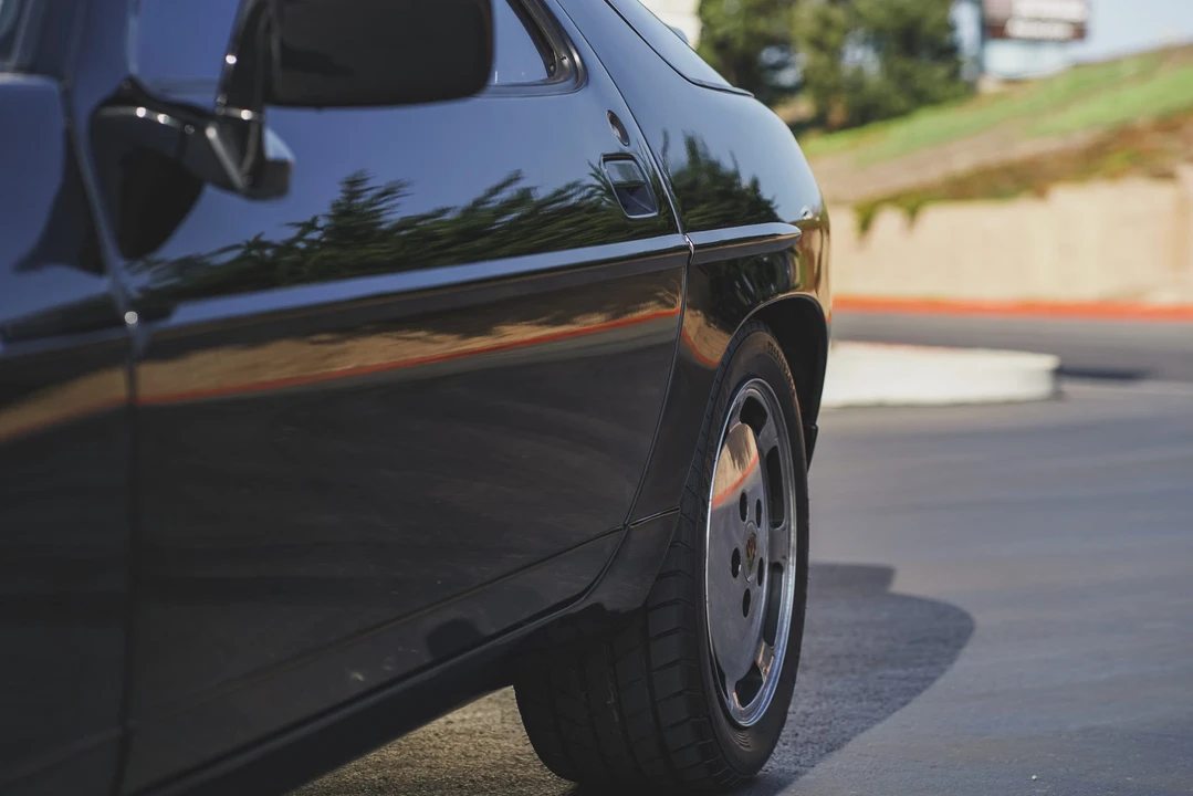1989 Porsche 928 S4 - Image 29 of 31