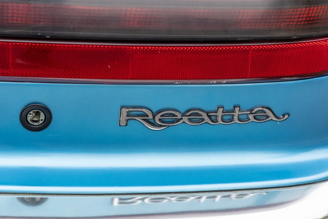 1990 Buick Reatta - Image 30 of 31