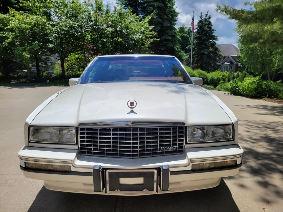 1990 Cadillac Eldorado 11th Gen - Image 13 of 31