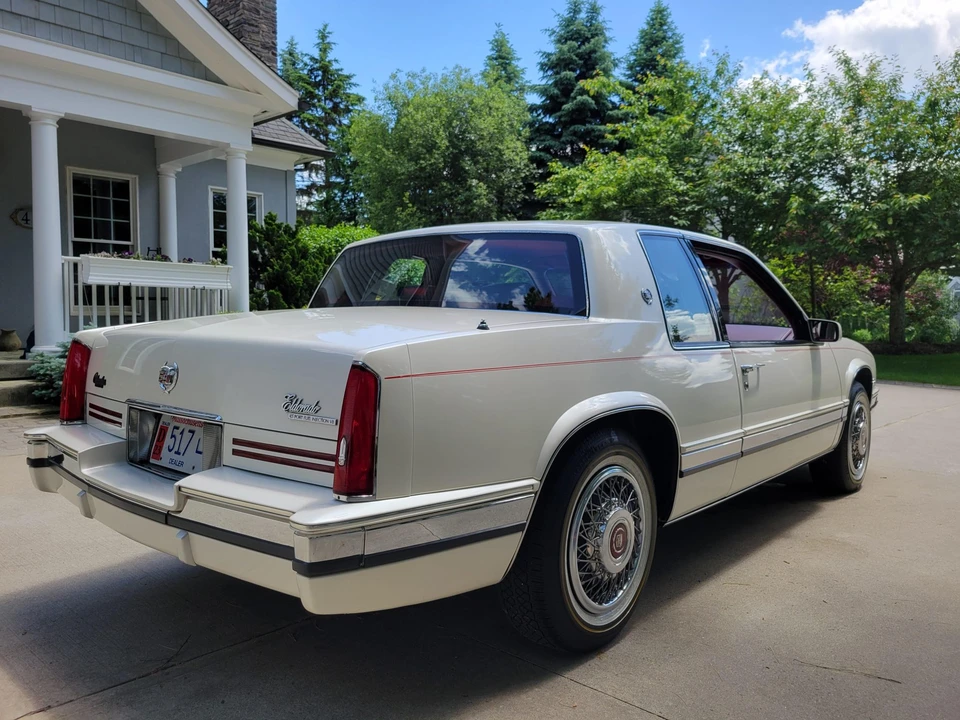 1990 Cadillac Eldorado 11th Gen - Image 24 of 31