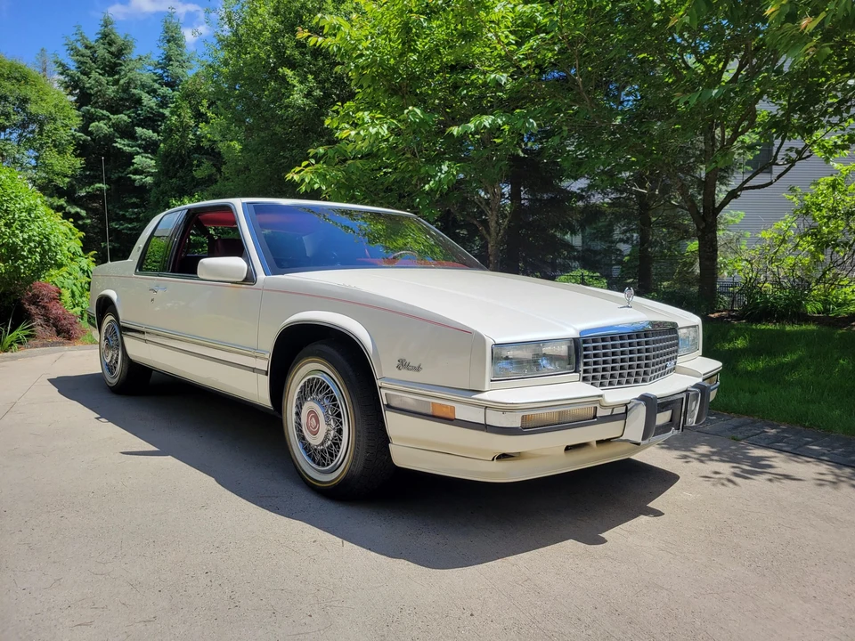 1990 Cadillac Eldorado 11th Gen - Image 18 of 31