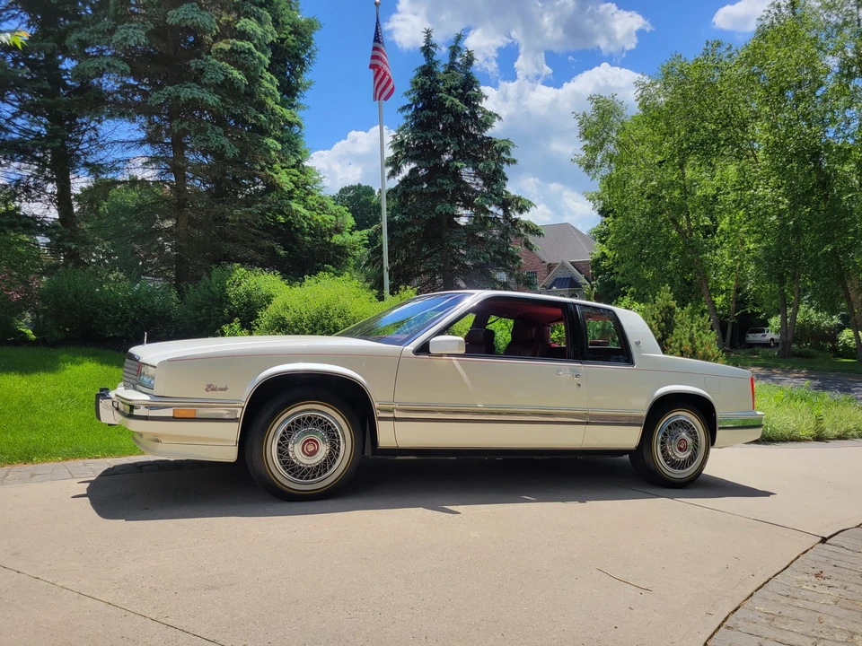 1990 Cadillac Eldorado 11th Gen - Image 3 of 31