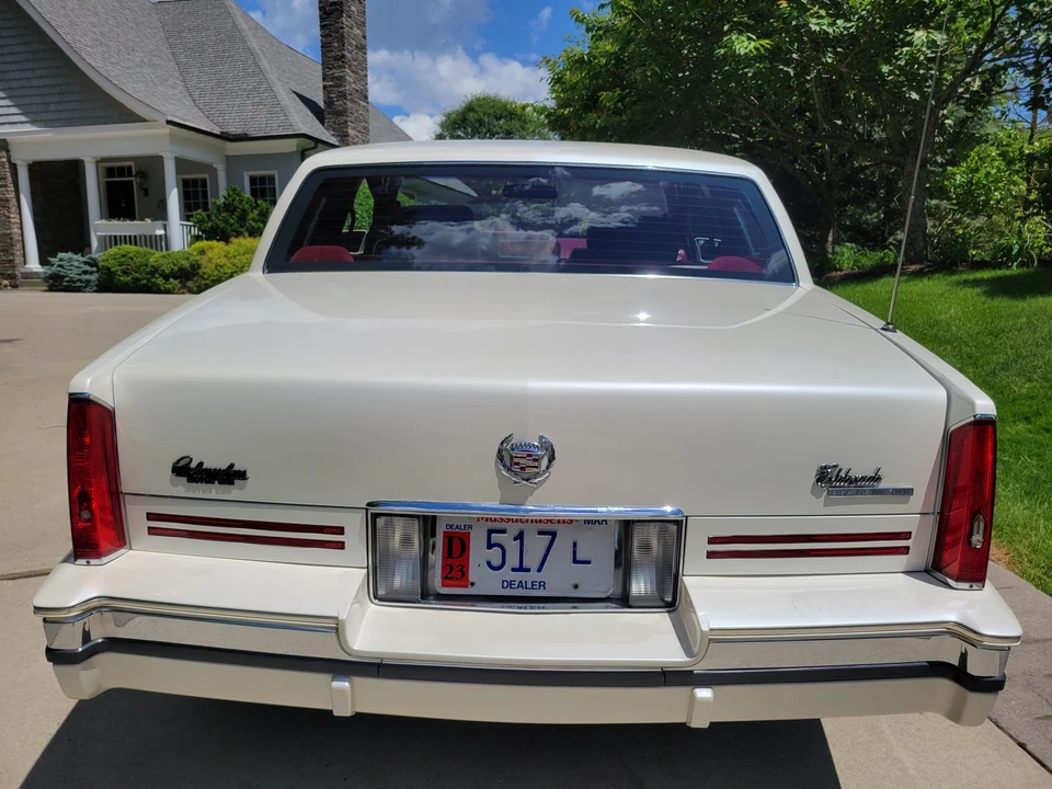 1990 Cadillac Eldorado 11th Gen - Image 28 of 31