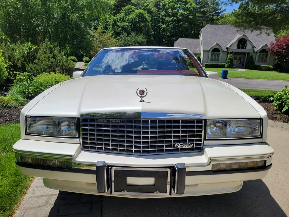 1990 Cadillac Eldorado 11th Gen - Image 12 of 31