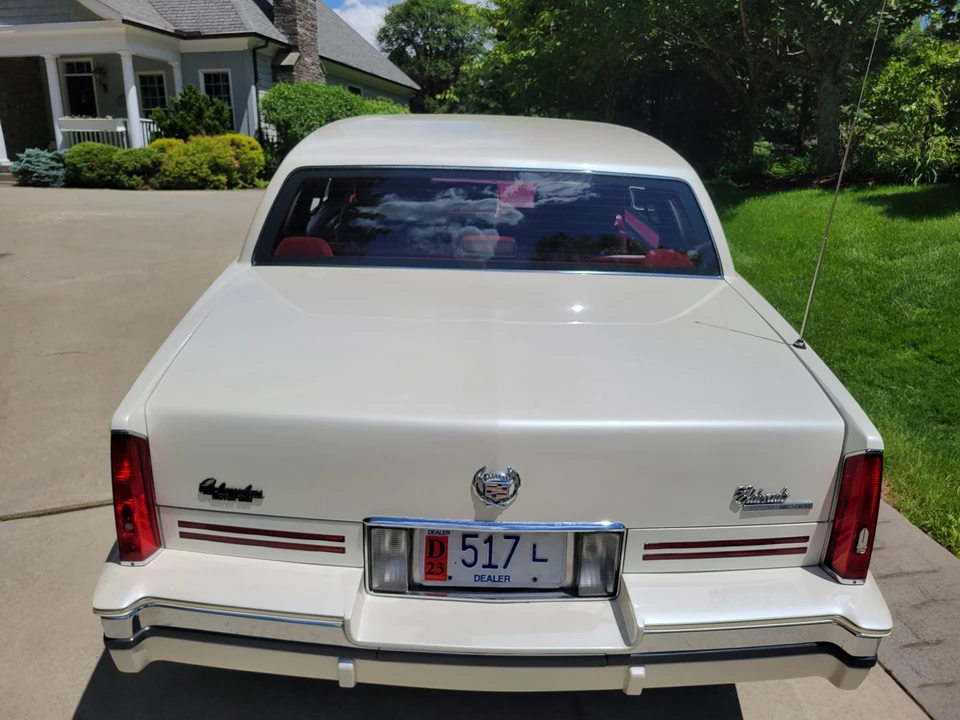 1990 Cadillac Eldorado 11th Gen - Image 27 of 31