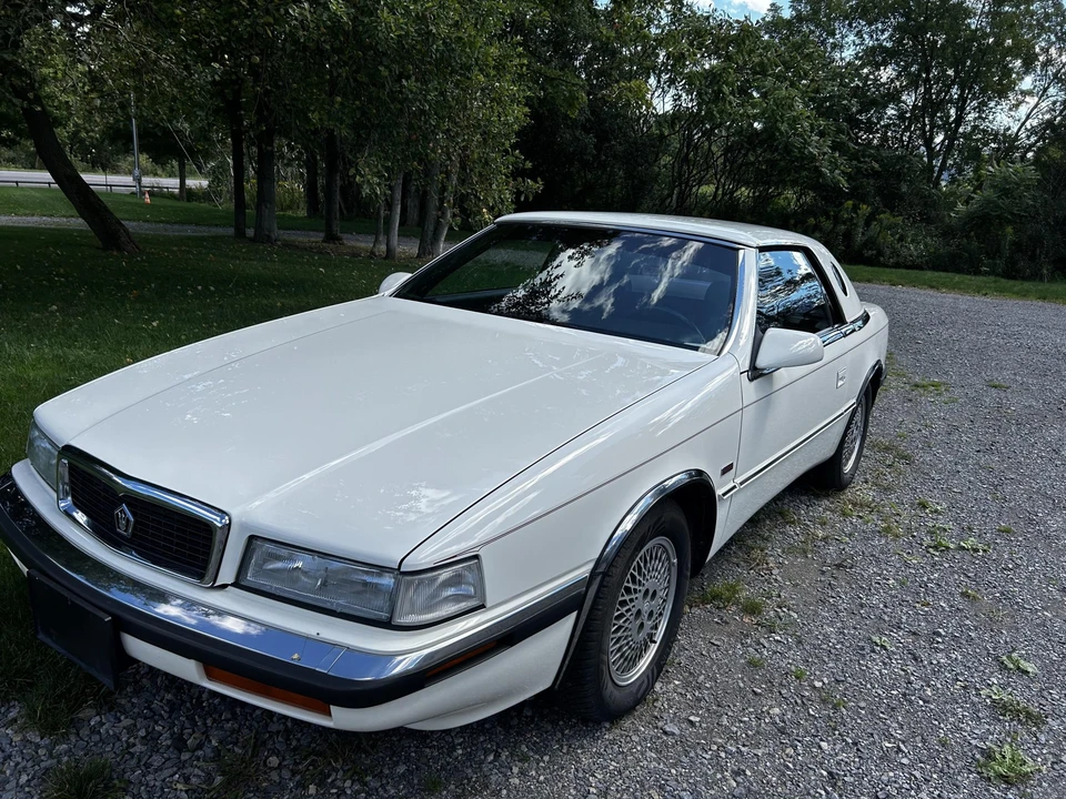 1990 Chrysler TC by Maserati - Image 14 of 31