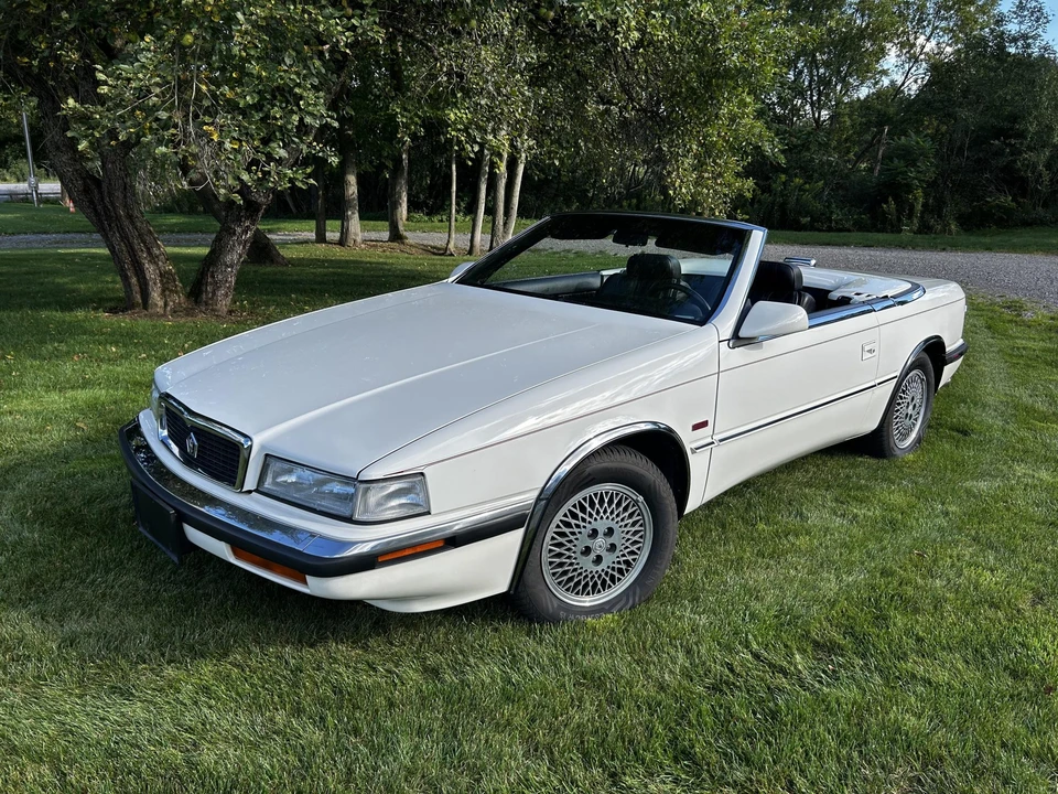 1990 Chrysler TC by Maserati - Image 2 of 31