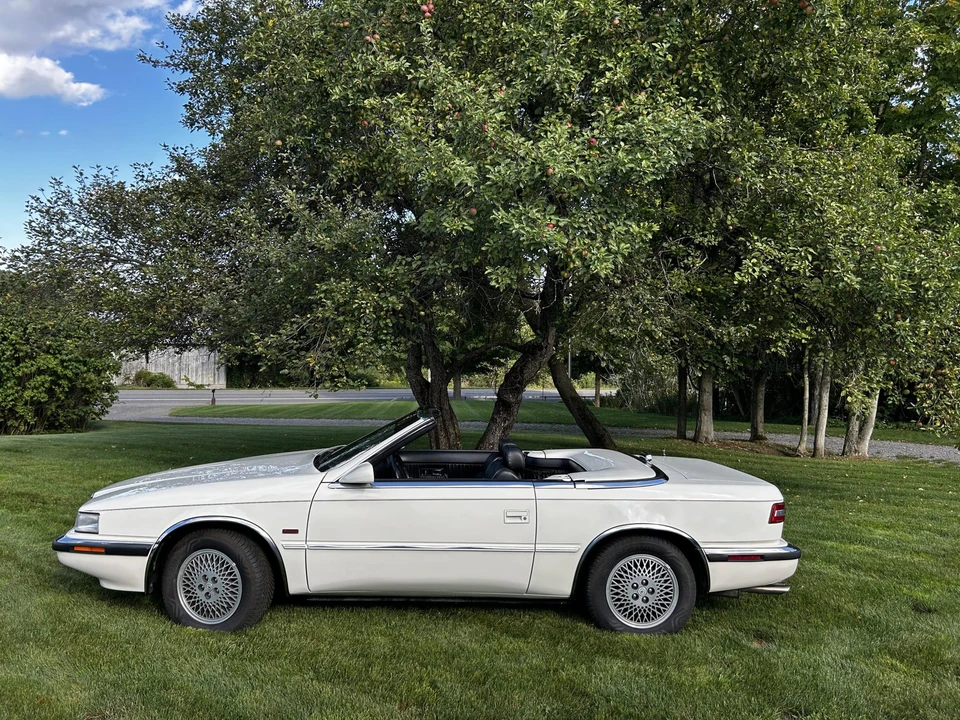 1990 Chrysler TC by Maserati - Image 5 of 31