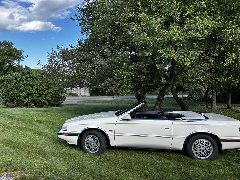 1990 Chrysler TC by Maserati - Image 30 of 31
