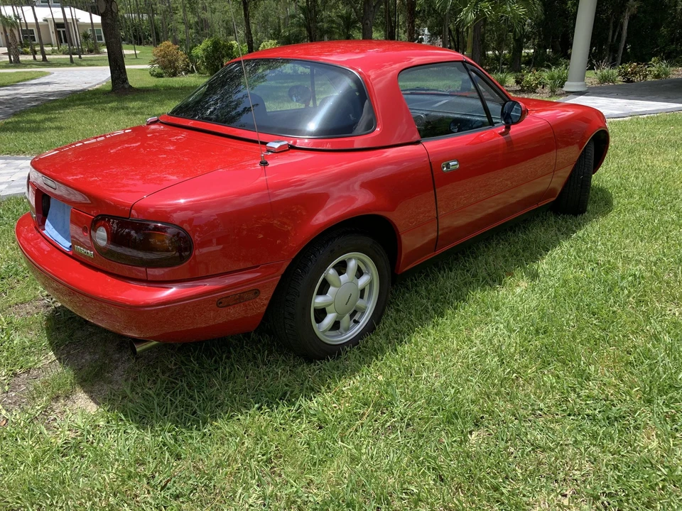 1990 Mazda NA MX-5 Miata - Image 11 of 31