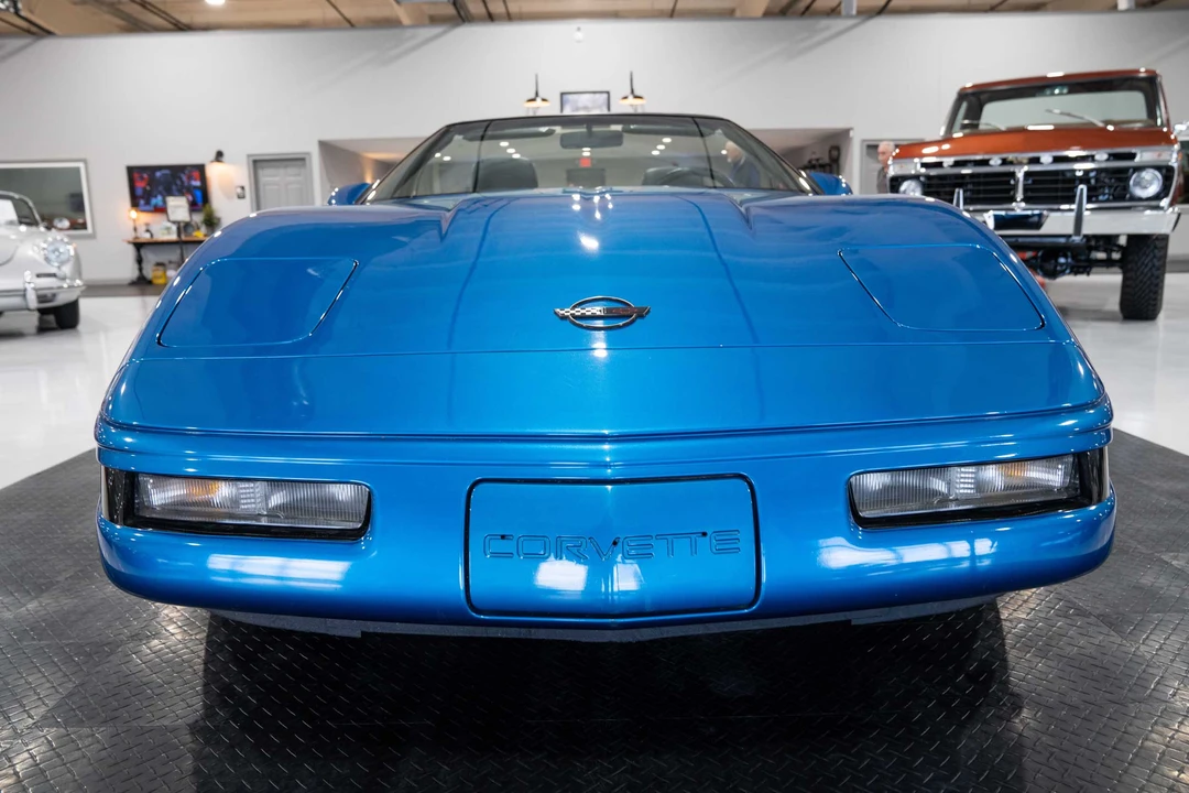 1991 Chevrolet Corvette C4 - Image 8 of 31