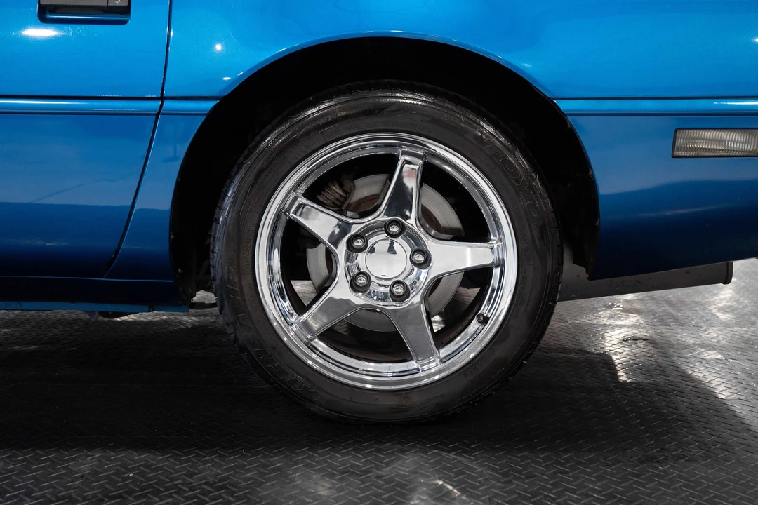 1991 Chevrolet Corvette C4 - Image 14 of 31