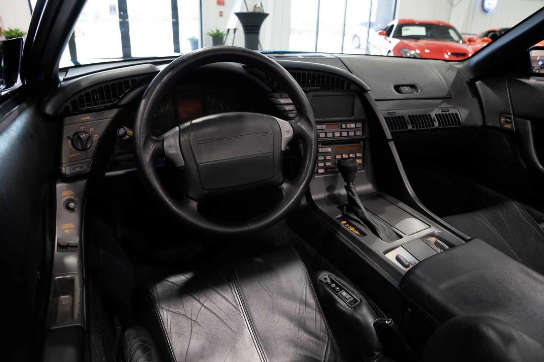 1991 Chevrolet Corvette C4 - Image 30 of 31