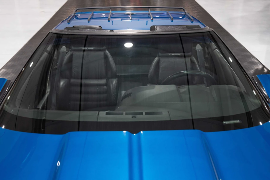 1991 Chevrolet Corvette C4 - Image 26 of 31