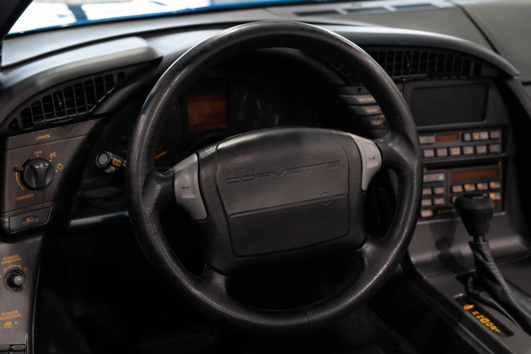 1991 Chevrolet Corvette C4 - Image 29 of 31