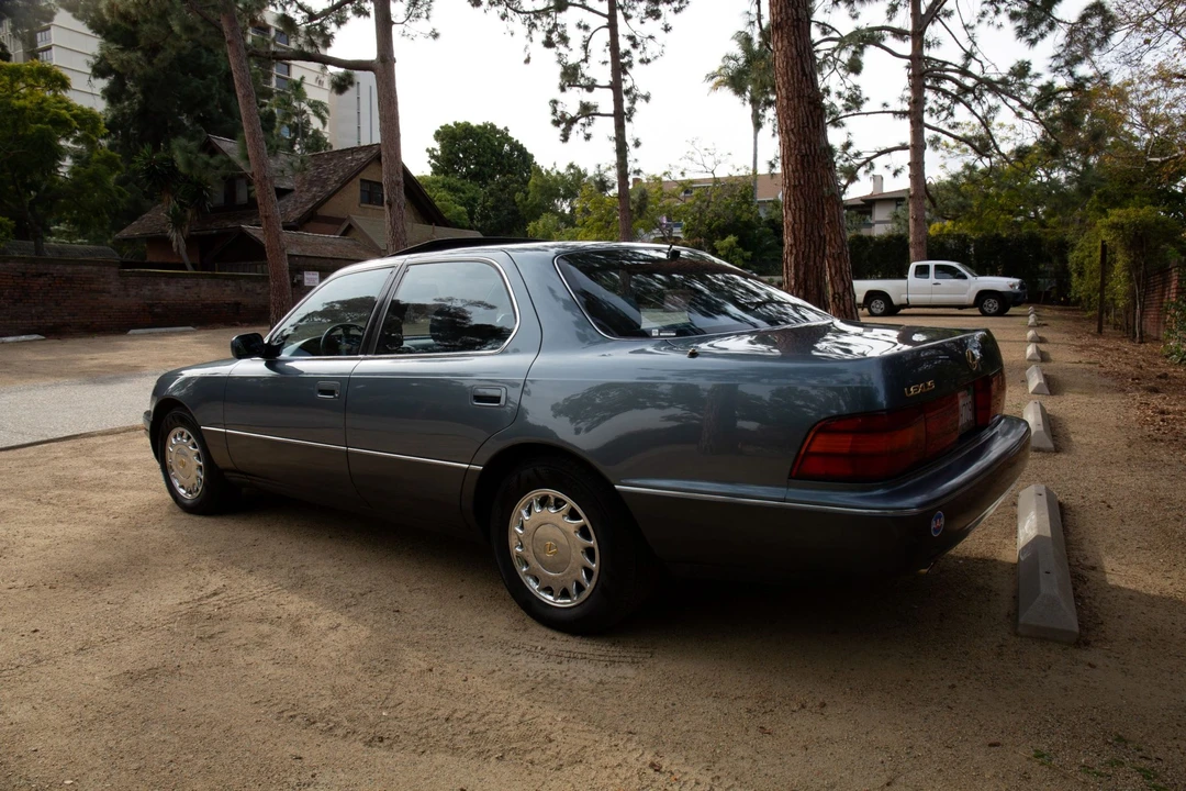 1991 Lexus LS 1st Gen - Image 16 of 31