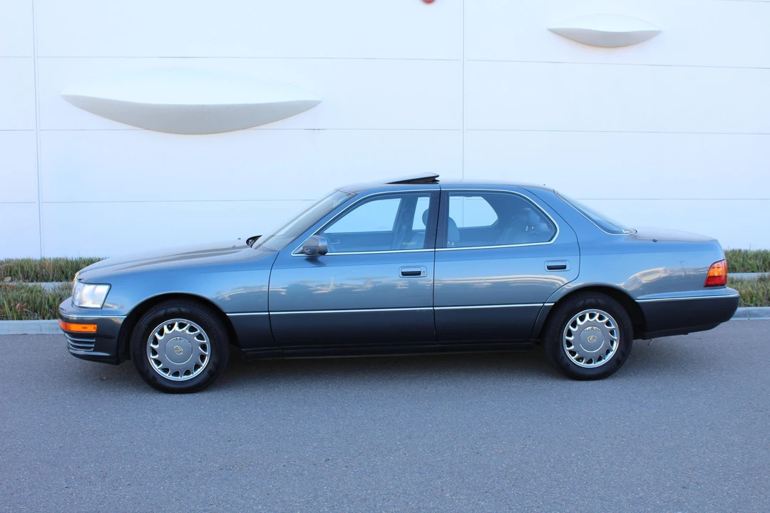 1991 Lexus LS 1st Gen - Image 12 of 31