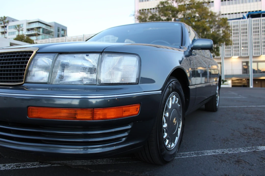 1991 Lexus LS 1st Gen - Image 29 of 31