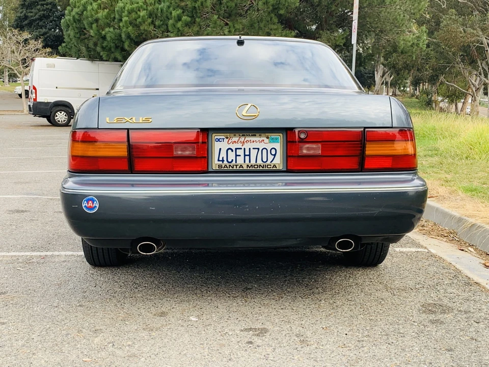 1991 Lexus LS 1st Gen - Image 19 of 31