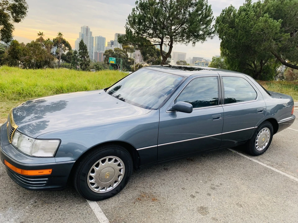 1991 Lexus LS 1st Gen - Image 11 of 31