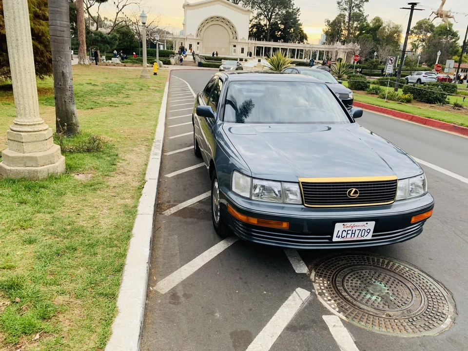 1991 Lexus LS 1st Gen - Image 27 of 31